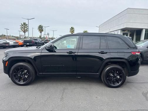 2024 Jeep Grand Cherokee Altitude