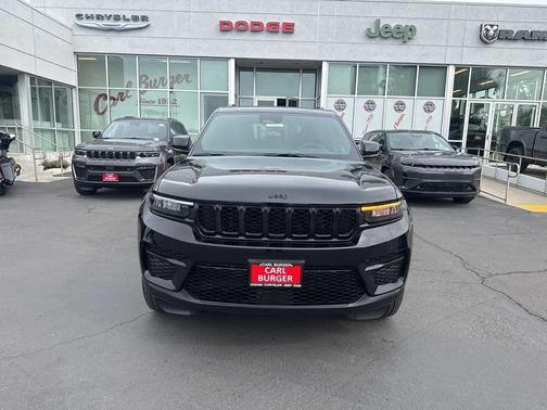 2024 Jeep Grand Cherokee Altitude