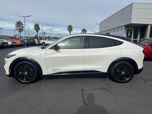 2021 Ford Mustang Mach-E California Route 1