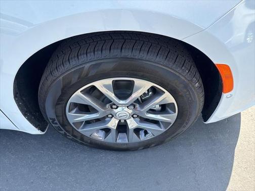 2025 Chrysler Pacifica L