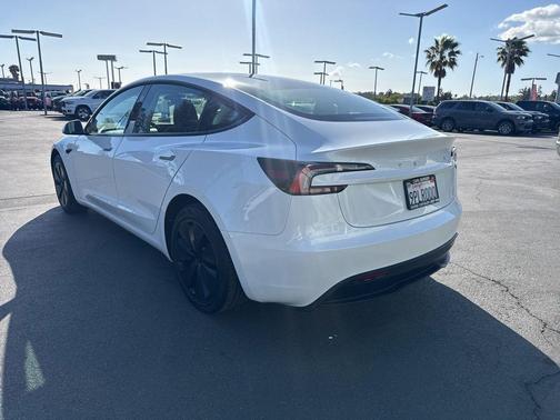 Pearl White Multi-Coat 2024 Tesla Model 3 Long Range