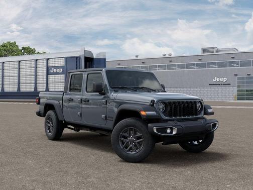 Anvil Clearcoat 2026 Jeep Gladiator Sport S