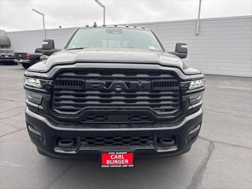 2025 RAM 3500 Big Horn Crew Cab 4x4 8' Box