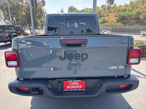 2025 Jeep Gladiator Sport S