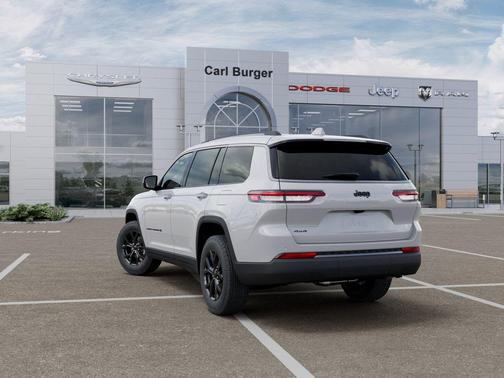 Bright White Clearcoat 2026 Jeep Grand Cherokee L Altitude