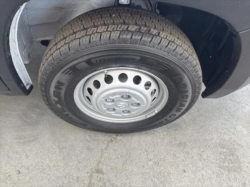 2025 RAM ProMaster 1500 Low Roof