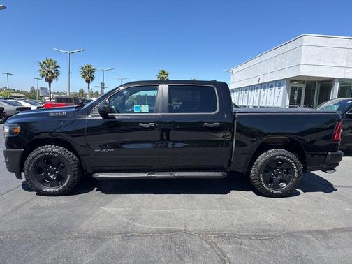 Diamond Black Crystal Pearlcoat 2025 RAM 1500 Tradesman