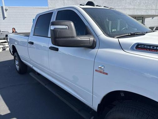 2025 RAM 2500 Tradesman Crew Cab 4x4 8' Box