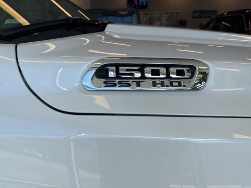 2025 RAM 1500 ST