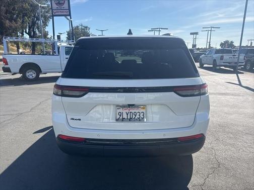2024 Jeep Grand Cherokee Altitude
