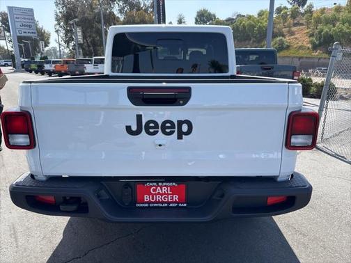 2025 Jeep Gladiator Sport S