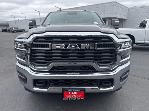 2025 RAM 2500 Tradesman Crew Cab 4x4 6'4' Box