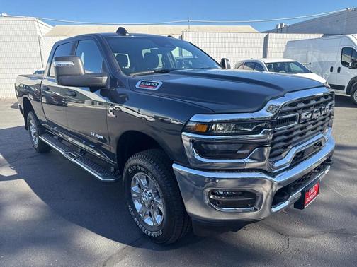 2025 RAM 2500 Big Horn Crew Cab 4x4 6'4' Box