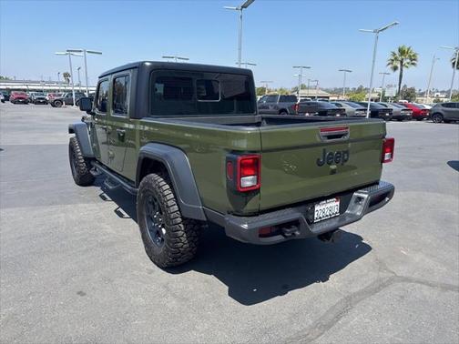 2023 Jeep Gladiator Sport