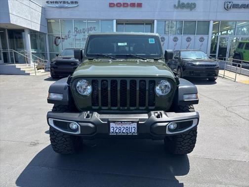 2023 Jeep Gladiator Sport