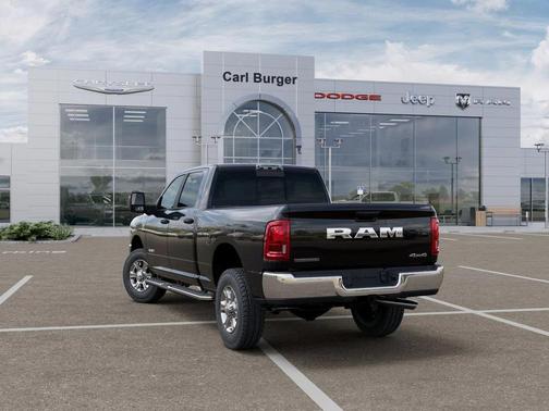 Diamond Black Crystal Pearlcoat 2025 RAM 2500 Big Horn Crew Cab 4x4 6'4' Box