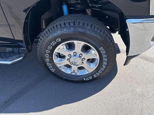 2025 RAM 2500 Big Horn Crew Cab 4x4 6'4' Box