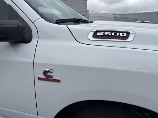 2025 RAM 2500 Tradesman Crew Cab 4x4 6'4' Box