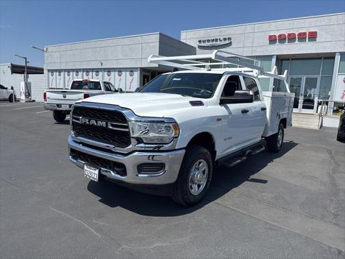 2022 RAM 2500 Tradesman Crew Cab 4x4 8' Box