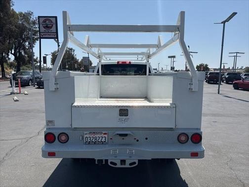 2022 RAM 2500 Tradesman Crew Cab 4x4 8' Box
