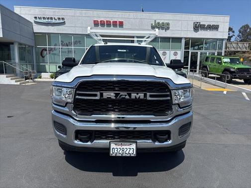 2022 RAM 2500 Tradesman Crew Cab 4x4 8' Box