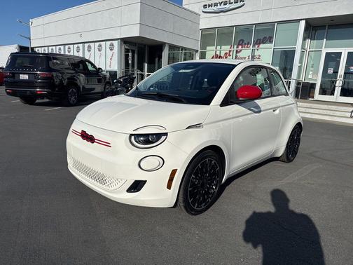 2024 FIAT 500e INSPI(RED) FWD