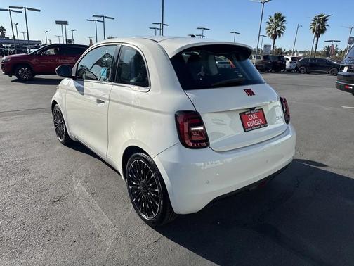 2024 FIAT 500e INSPI(RED) FWD
