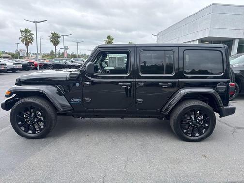 2025 Jeep Wrangler 4xe Sahara