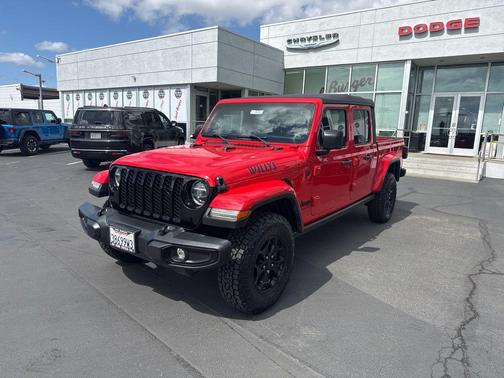 2022 Jeep Gladiator Sport