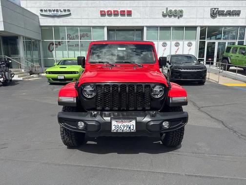 2022 Jeep Gladiator Sport