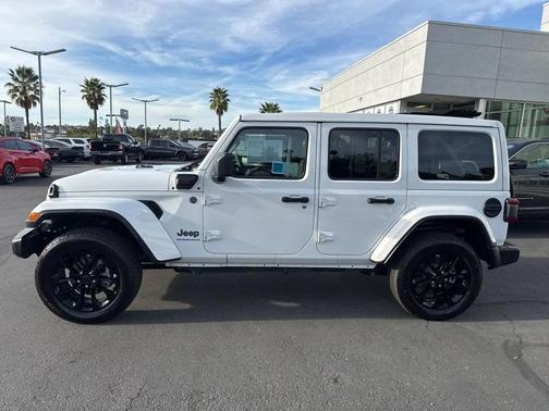 2025 Jeep Wrangler 4xe Sahara
