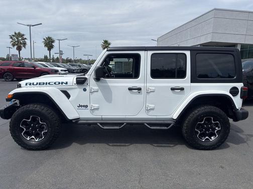 Bright White Clearcoat 2023 Jeep Wrangler 4xe Rubicon