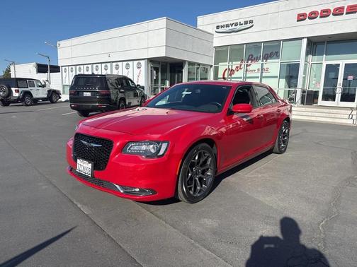 2017 Chrysler 300 S