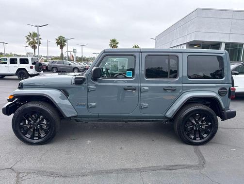 Anvil Clearcoat 2025 Jeep Wrangler 4xe Sahara