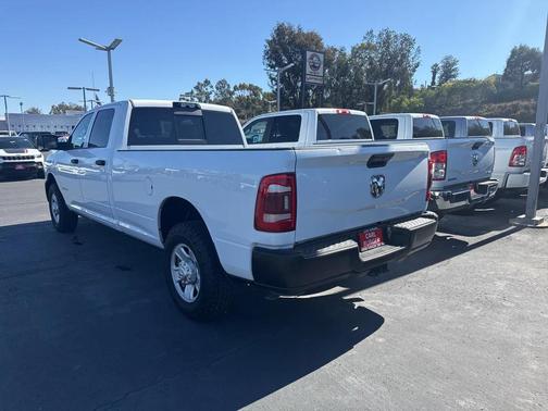 2021 RAM 2500 Tradesman Crew Cab 4x2 8' Box