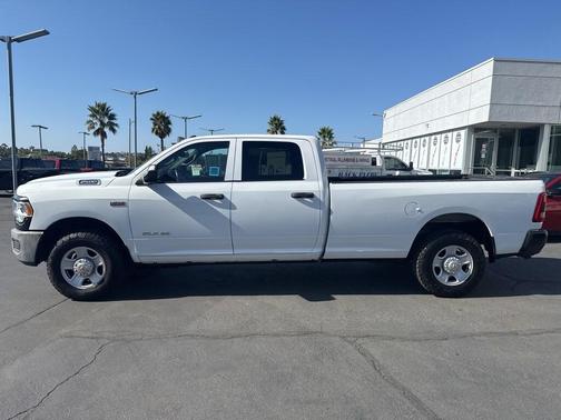 2021 RAM 2500 Tradesman Crew Cab 4x2 8' Box