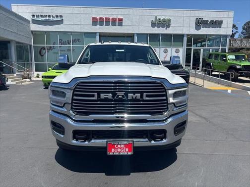 2023 RAM 3500 Laramie Crew Cab 4x4 8' Box