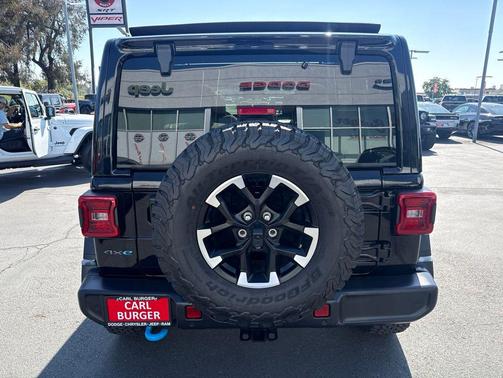 Black Clearcoat 2025 Jeep Wrangler 4xe Rubicon
