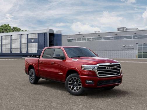 Molten Red Pearlcoat 2026 RAM 1500 Laramie