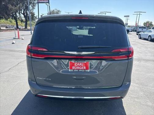 2025 Chrysler Pacifica L