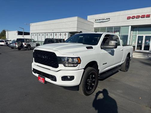 2024 RAM 2500 Big Horn Crew Cab 4x4 6'4' Box