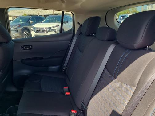 2025 Nissan Leaf SV PLUS