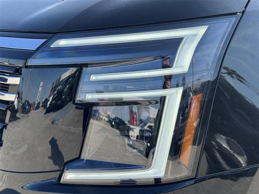 2025 Nissan Armada SV