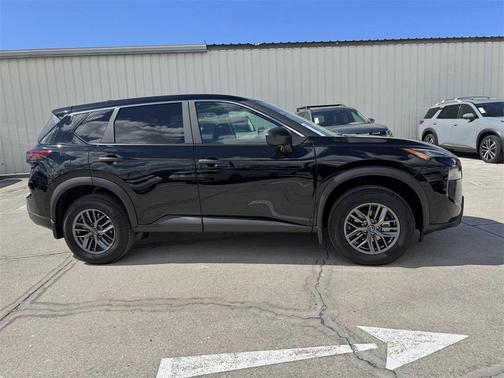 2025 Nissan Rogue S