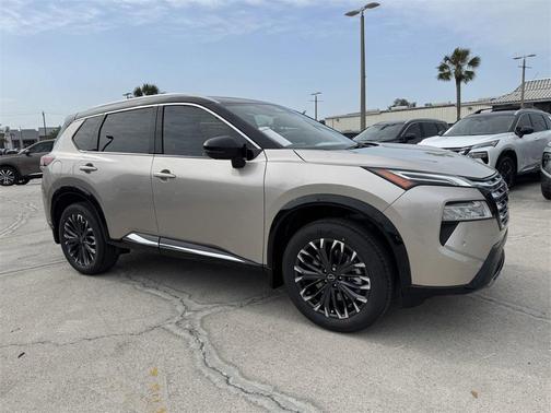2025 Nissan Rogue Platinum