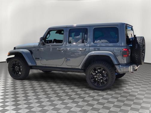 2021 Jeep Wrangler Unlimited Sahara Altitude