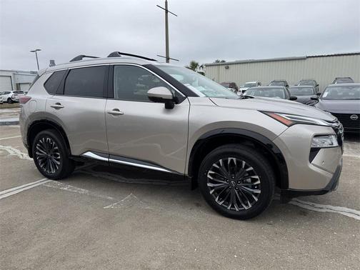 2025 Nissan Rogue Platinum