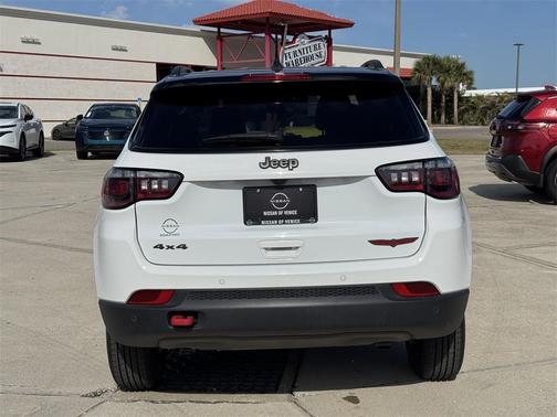 2023 Jeep Compass Trailhawk