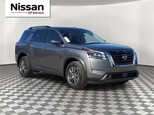 2025 Nissan Pathfinder SV