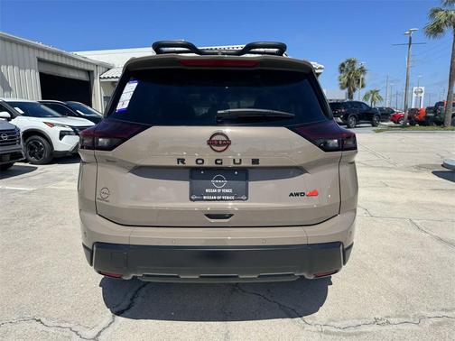 2025 Nissan Rogue Rock Creek